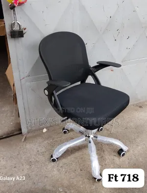 Foldable Arms Office Chair