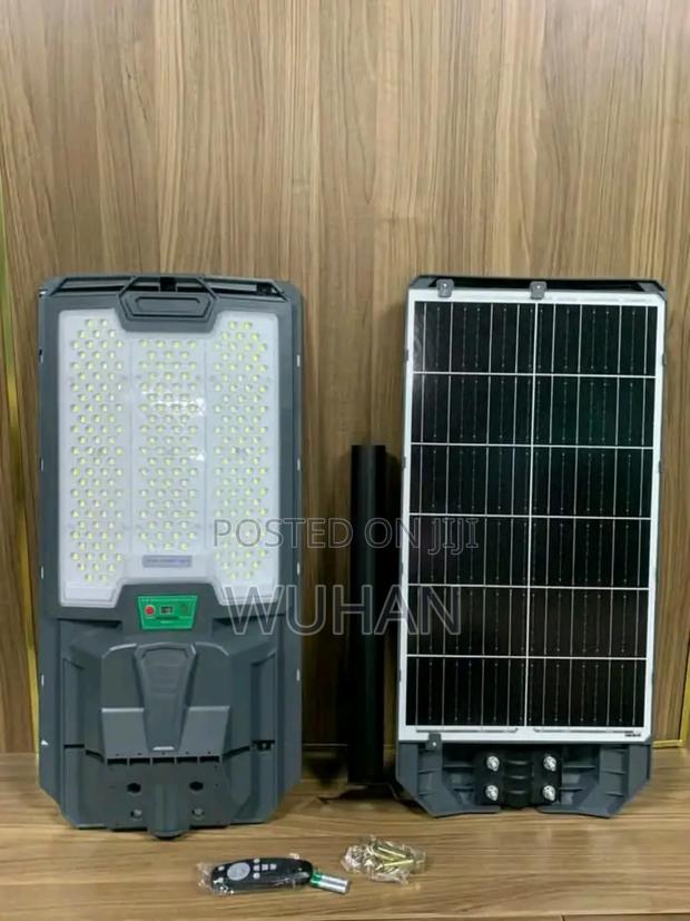 500 Watts Automatic Solar Street Light - main view