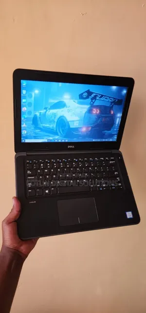 Laptop Dell Latitude 13 3380 4GB Intel Core I3 SSD 500GB
