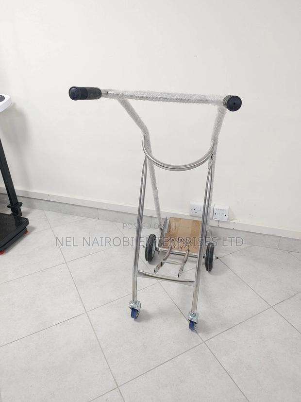 Trolley/Cart for Oxygen Cylinder (BC345/KL-TC01) - thumbnail 2