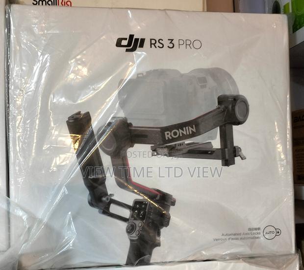 DJI RS 3 Pro Gimbal Stablizer - main view