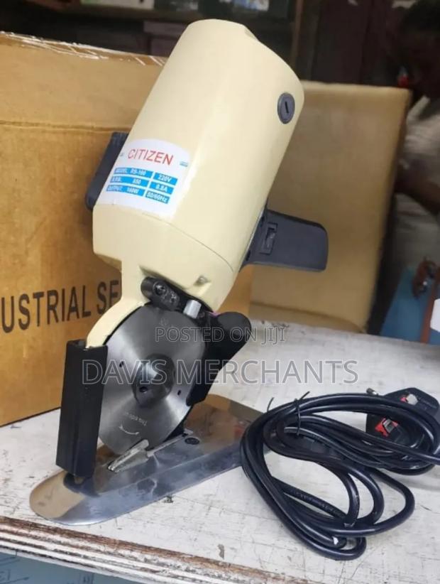 Cloth Cutting Machine