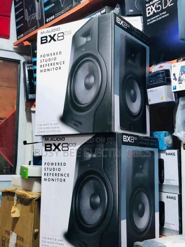 Bx8d3 Powered Studio Monitor