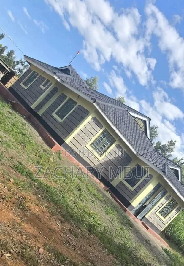 1 Acre, Red Soil, Well Drainage and Accessibility - main view