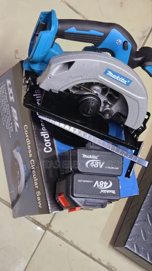 Cordless Makita Circular Saw (Heavy Duty)
