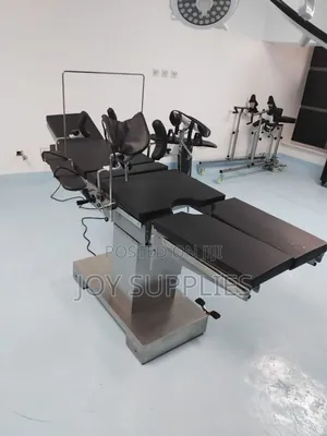 Hydraulic Theatre Table