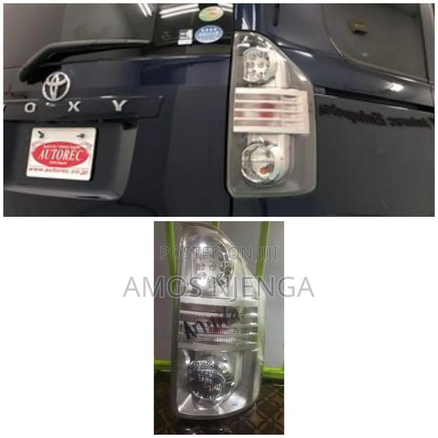 Toyota Voxy 2008 Tailight