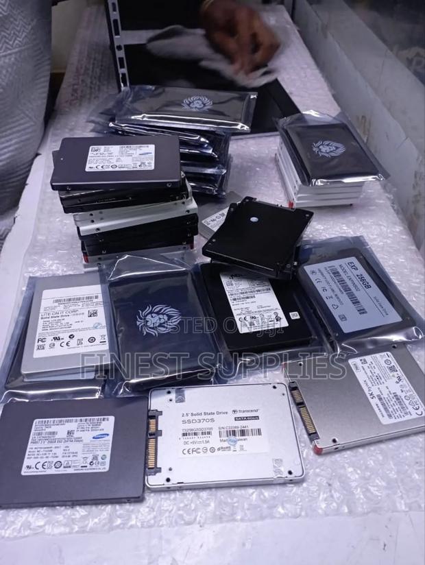 2.5" 256gb Sata SSD We Fix - main view