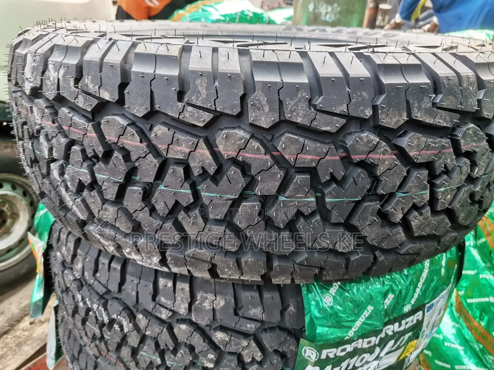 225/65r17 Roadcruza Tires