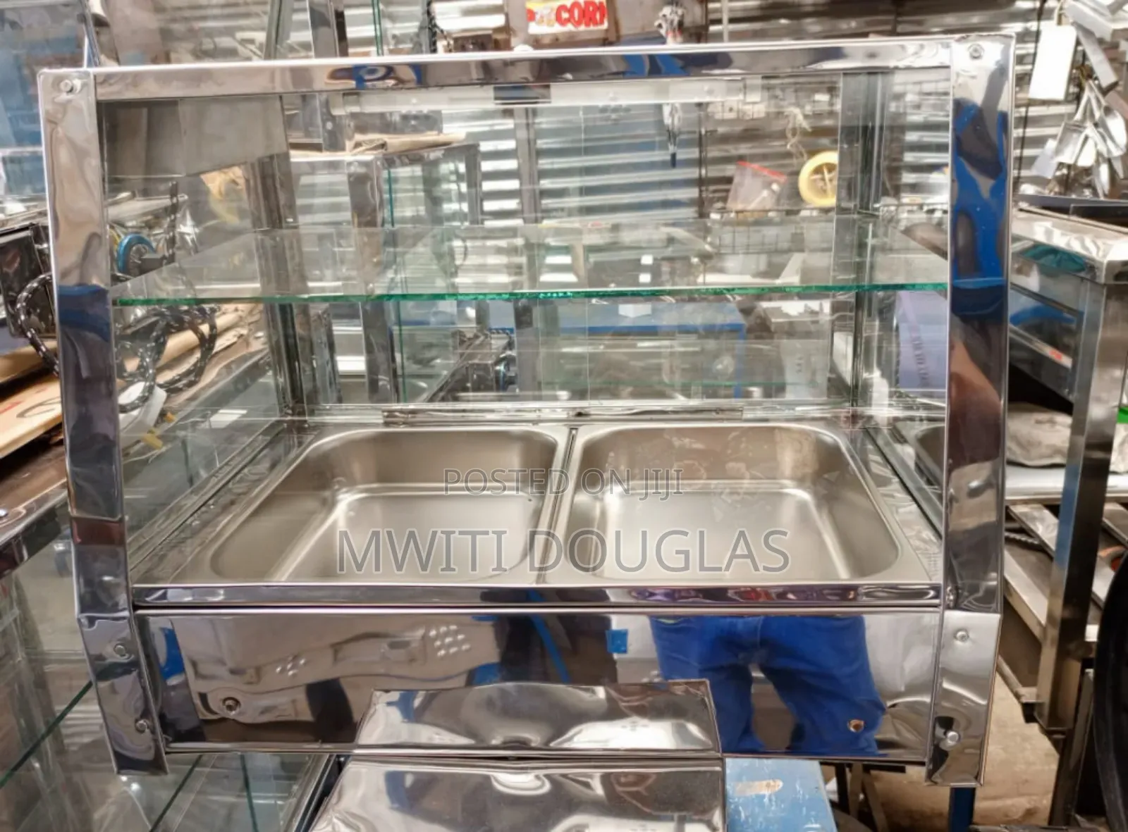 Remarkable First Class Food Warmer Display Available