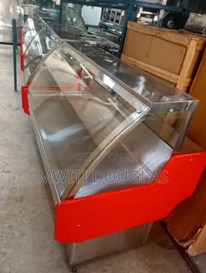 Tot Ratting Curved Meat Chiller Display Available