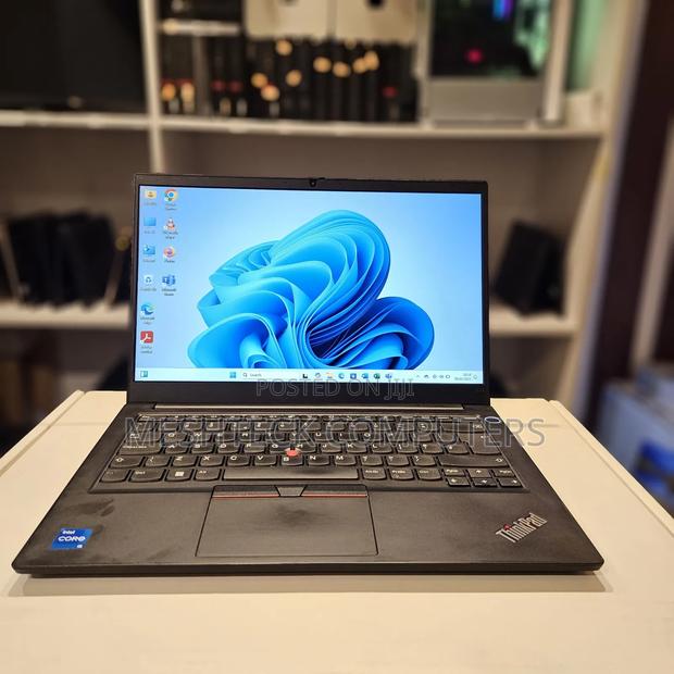 Laptop Lenovo ThinkPad E14 G5 16GB Intel Core I5 SSD 512GB - main view