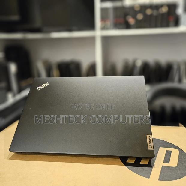 Laptop Lenovo ThinkPad E14 G5 16GB Intel Core I5 SSD 512GB - thumbnail 4