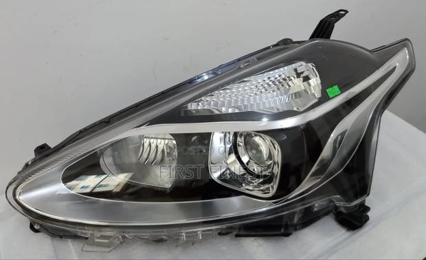 Sienta 2015 Non Xenon Part No.52-334