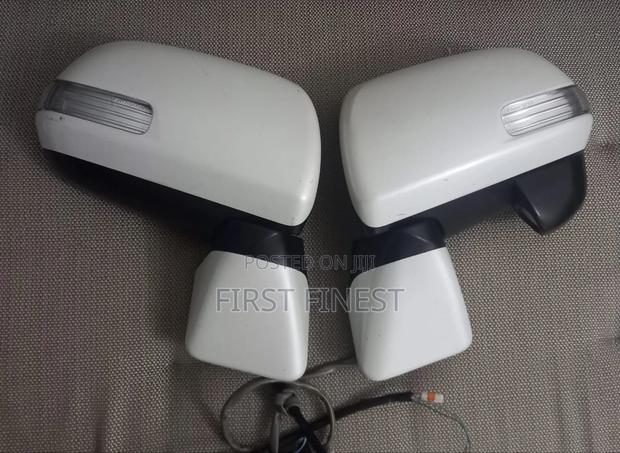 Voxy/Noah Side Mirror Each