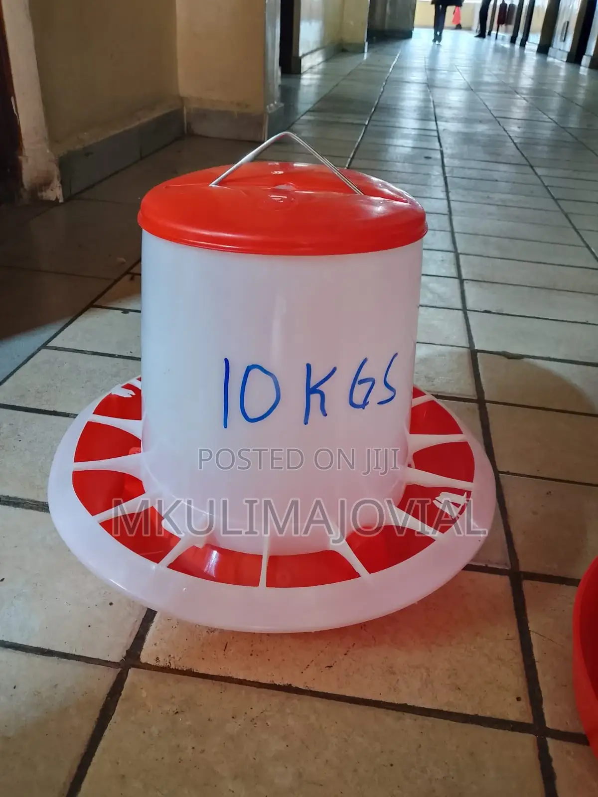 10kgs Red and White Chicken Feeder