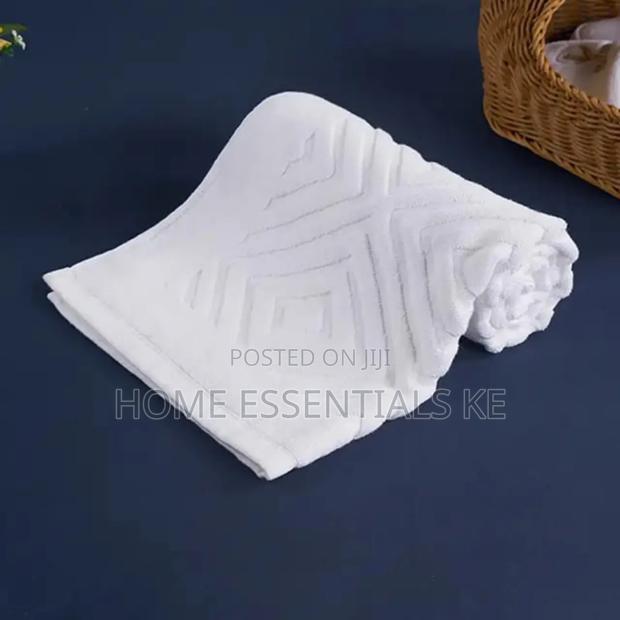 Cotton Bathroom Mats
50cm by 80cm - thumbnail 3