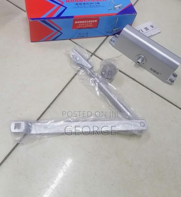 Restocked Hydraulic/Automatic/Door Closer - main view