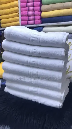 High Quality Cotton White Towels
70cm by 140cm