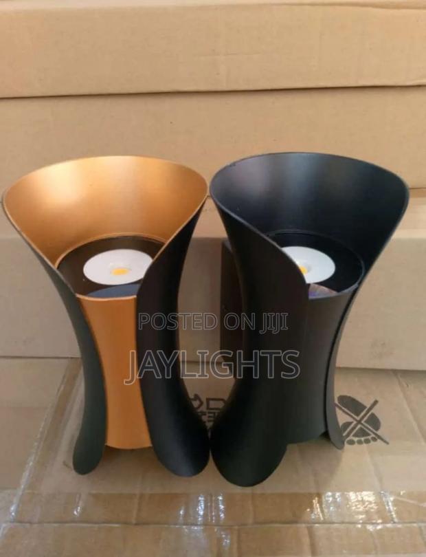 Garden Light Led Wall Mount Decorative Up and Down Lighting