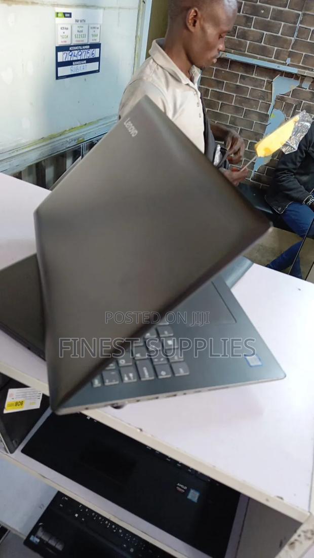Laptop Lenovo 500e 4GB Intel Celeron HDD 250GB