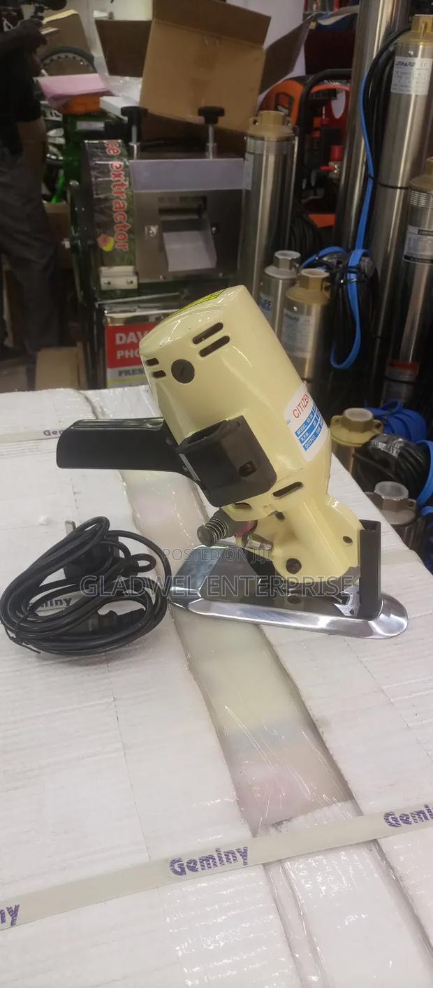 Clothes Cutting Machine - main view