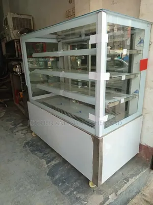 Top Grade Stainless Cake Display
