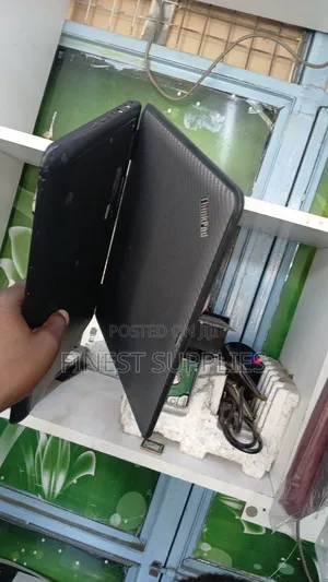 Laptop Lenovo Yoga 11e 4GB Intel Celeron SSD 128GB