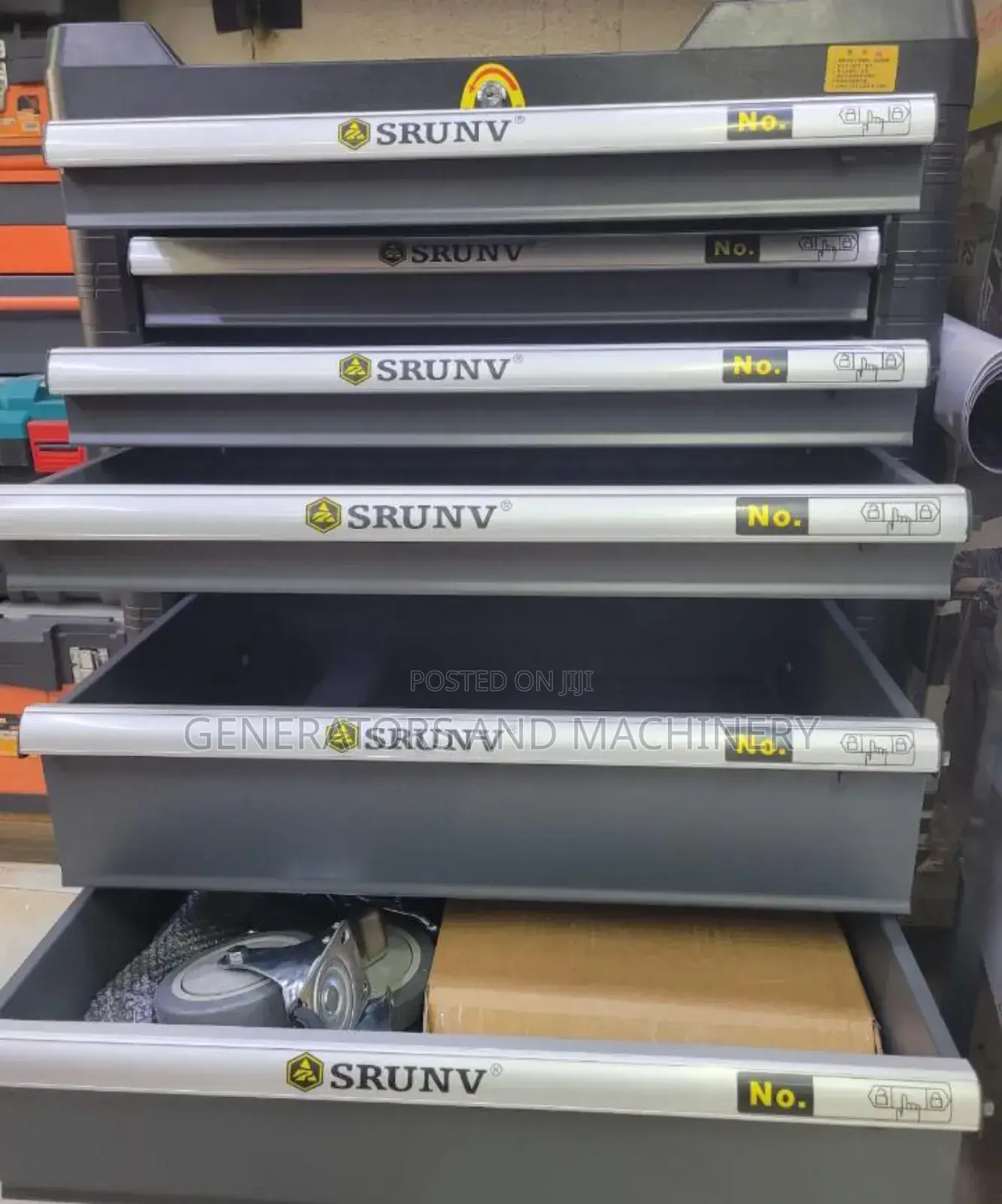 Roller Cabinet 6 Tray