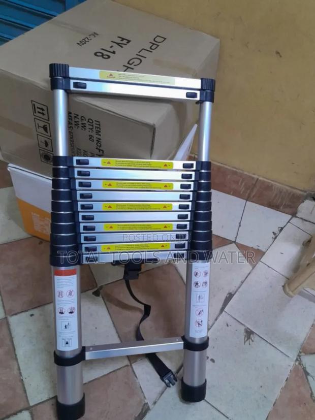 Well Secured Telescopic Aluminium Ladder 12ft