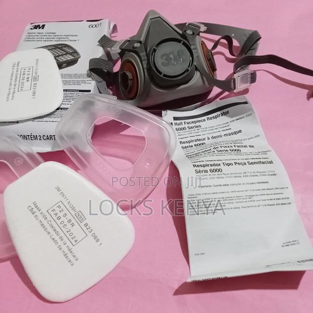 Cleaning 3M Respirator Mask - main view