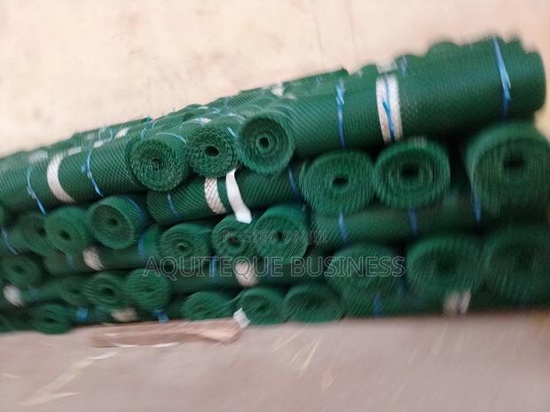 Chicken Plastic Mesh 25 Meters Long - main view