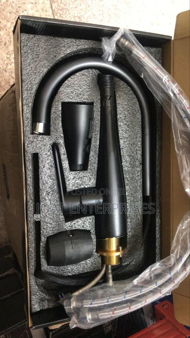 Black Pullout Kitchen Mixer