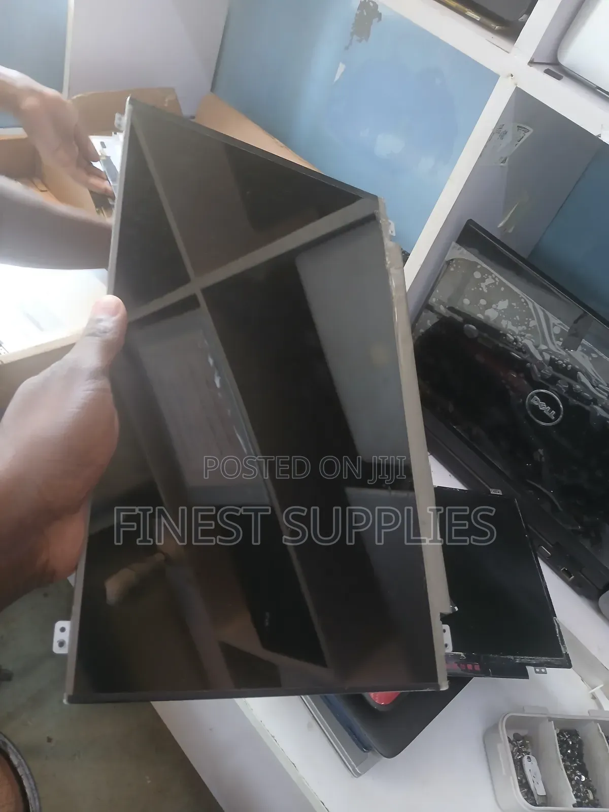 Laptop Screens Replacement