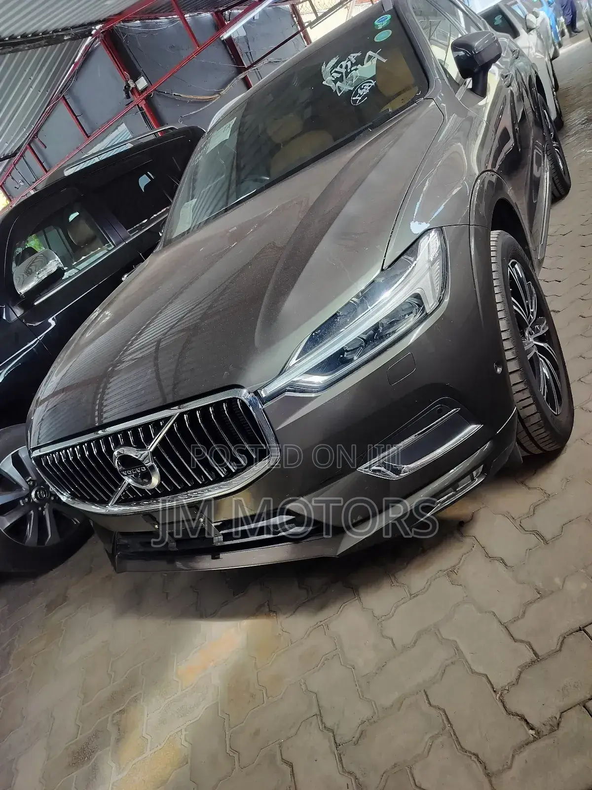 Volvo XC60 2018 Gray