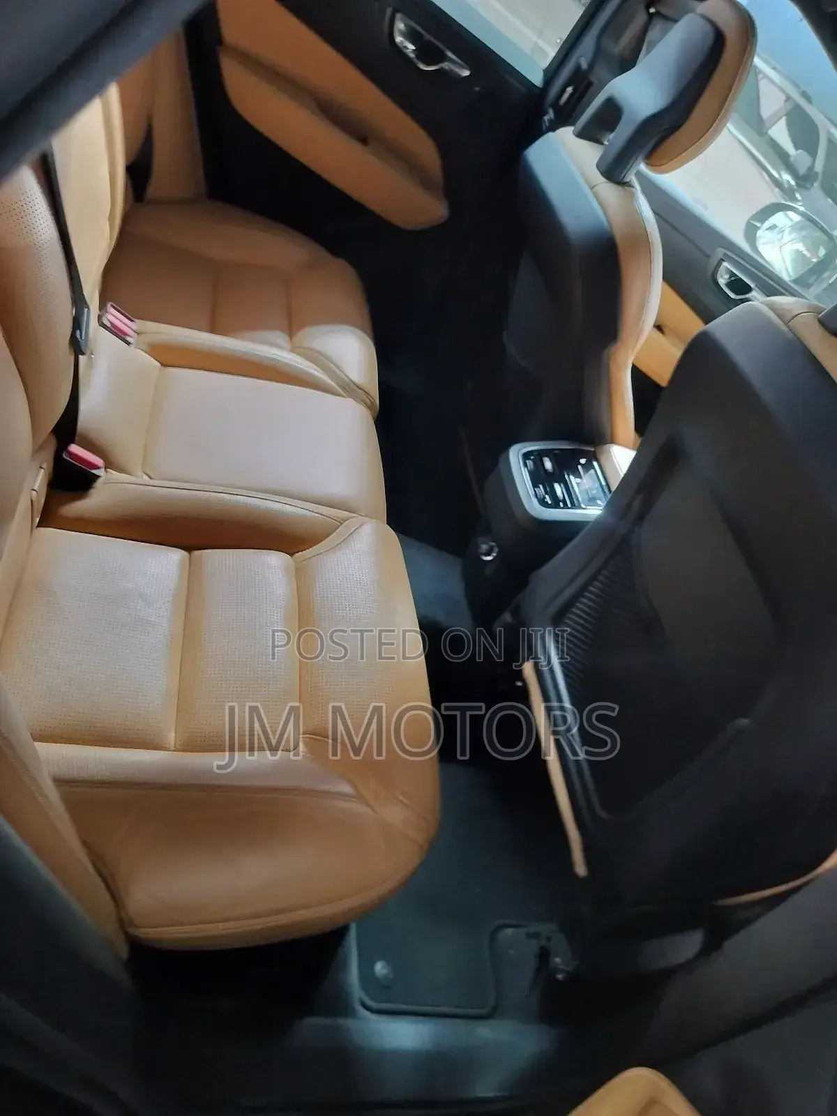 Volvo XC60 2018 Gray