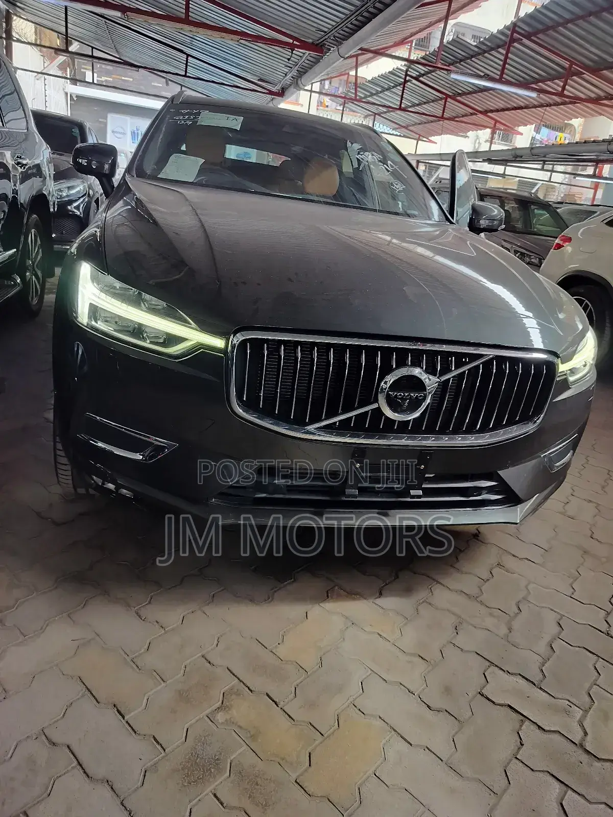 Volvo XC60 2018 Gray
