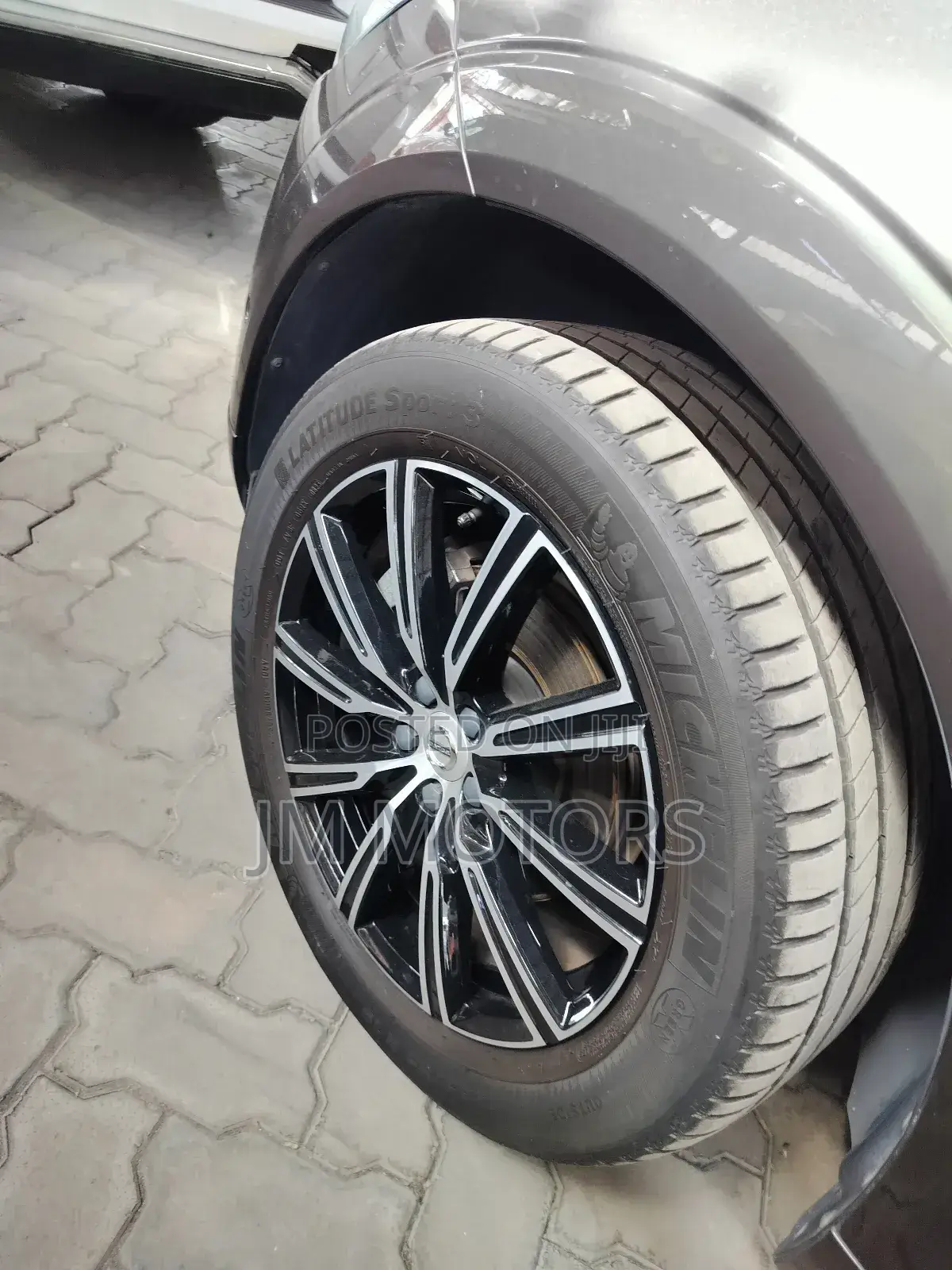 Volvo XC60 2018 Gray