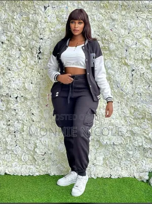 3-Piece Tracksuit. Sweat Tracksuit/Sweatpant Jacket.