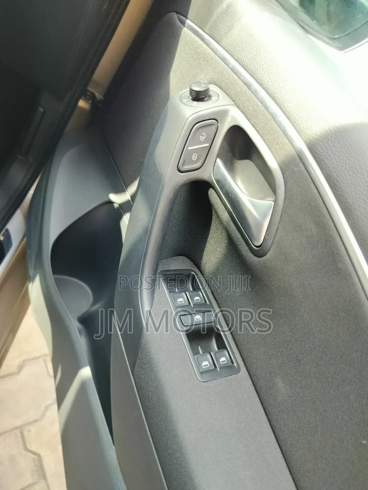 Volkswagen Polo 2017 Gold