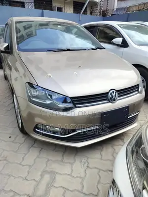 Volkswagen Polo 2017 Gold
