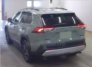 Toyota RAV4 Adventure AWD 2023 Green
