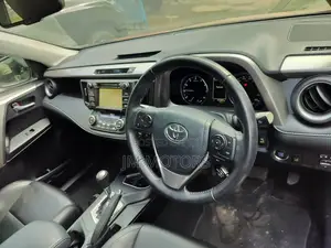 Toyota RAV4 2017 Burgundy