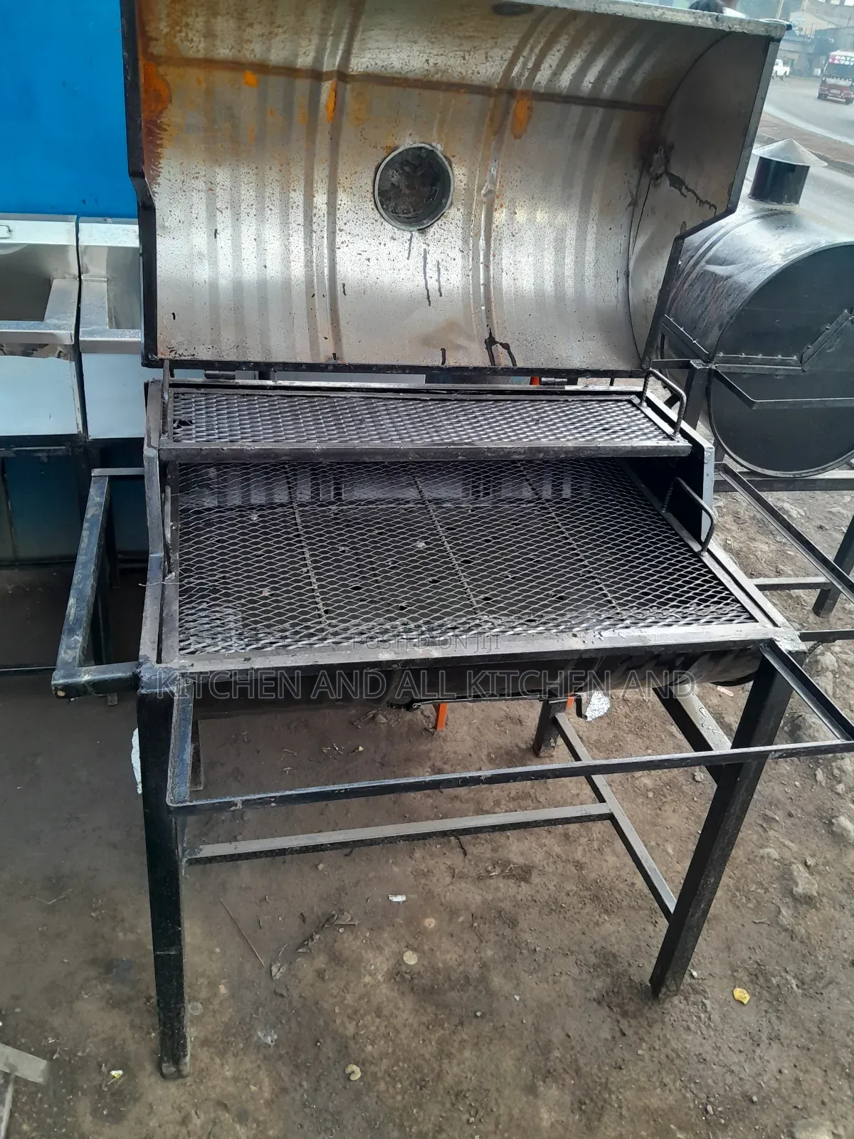 Cylindrical Choma Grill