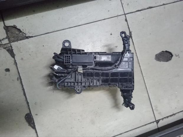 Prado 150 Fuse Box - thumbnail 2