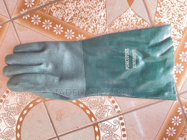 Double Dip Green Gloves - main view