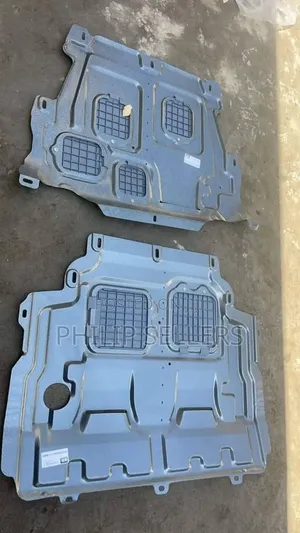 VOLVO V40 Sump Guard