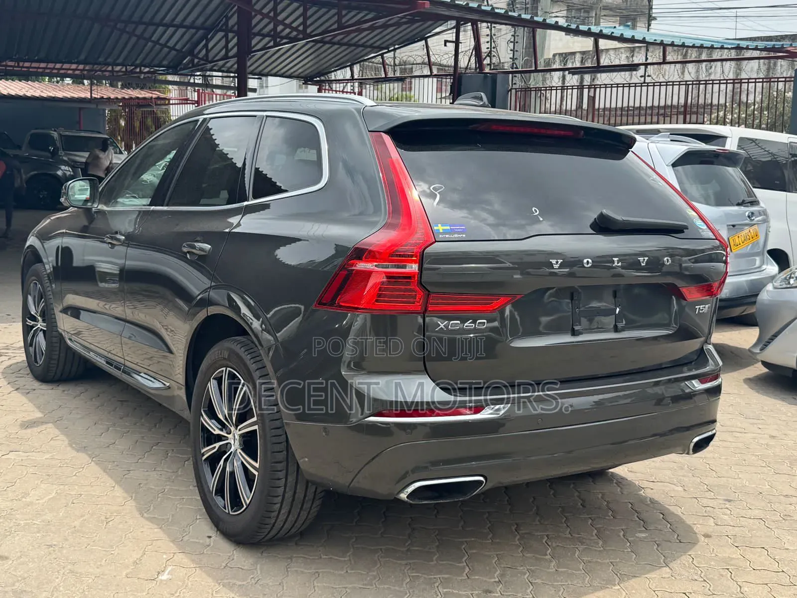 Volvo XC60 T5 Inscription AWD 2018 Gray