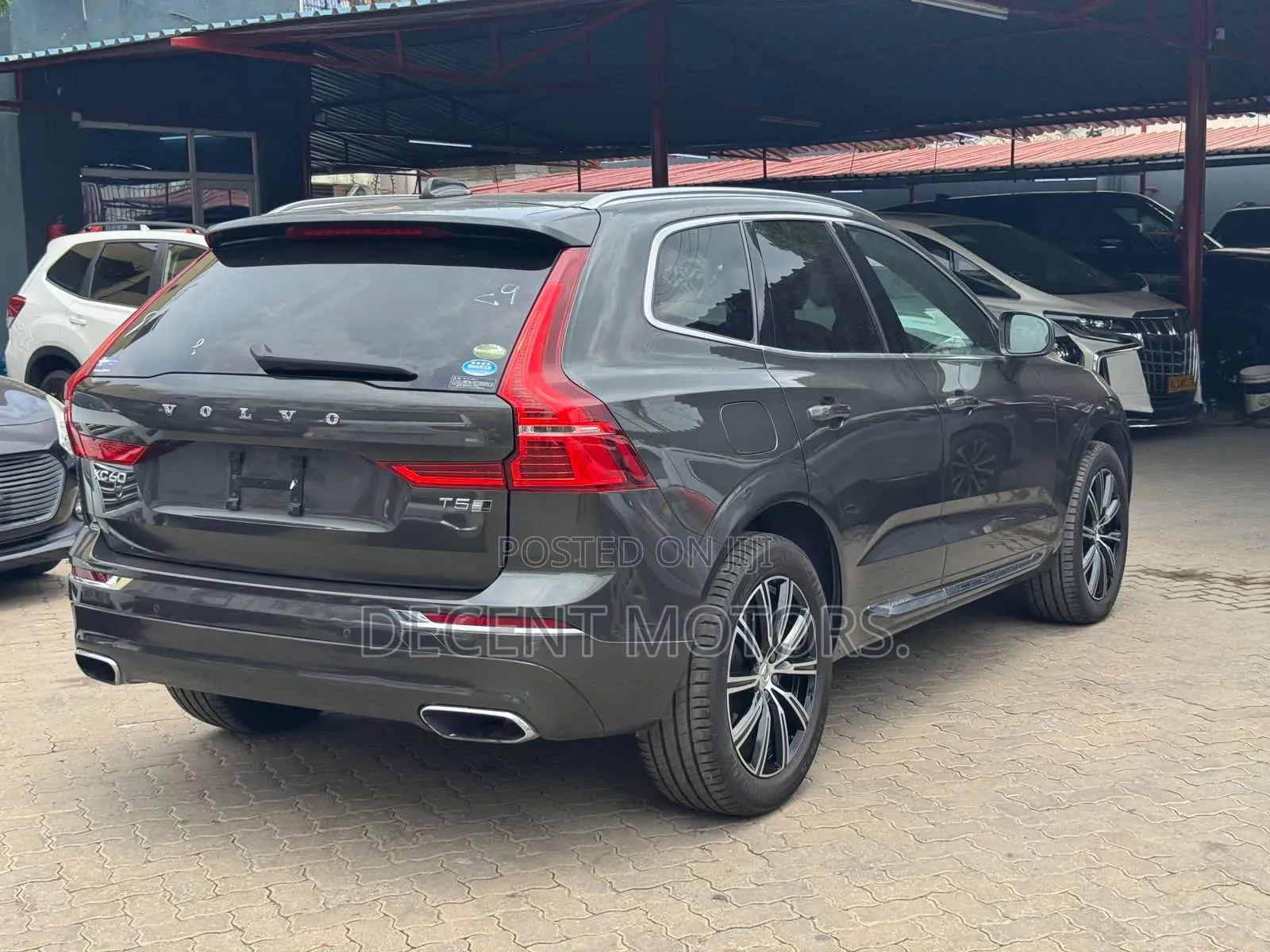 Volvo XC60 T5 Inscription AWD 2018 Gray
