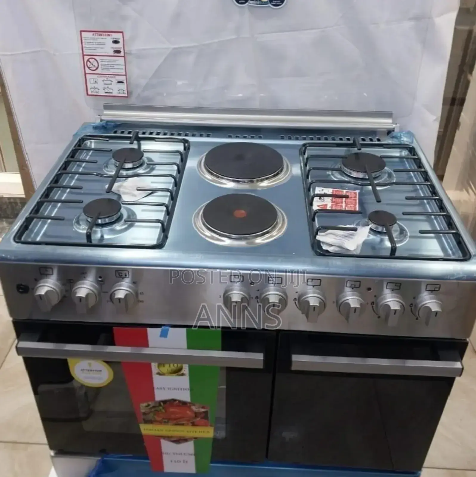 Von 60*90 4gas+2 Stima With Gas Compartment Standing Cooker